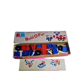 Vintage Tupperware Toys Build-O-Fun Set No. 101